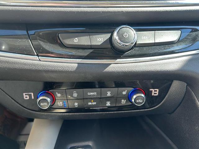 Photo of 2020 White Buick Enclave