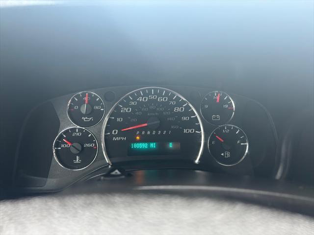 Photo of 2014 Summit White GMC Savana 1500