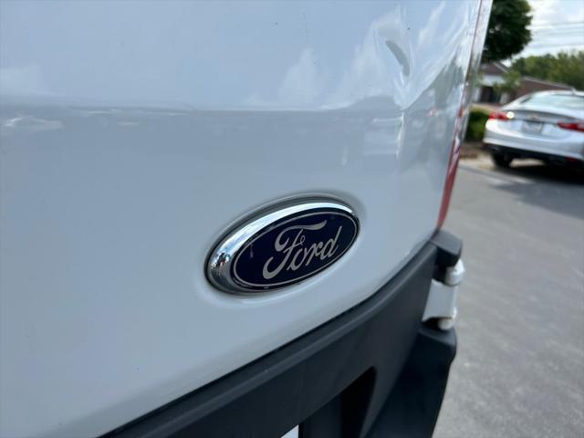 Photo of 2016 Oxford White Ford Transit-250
