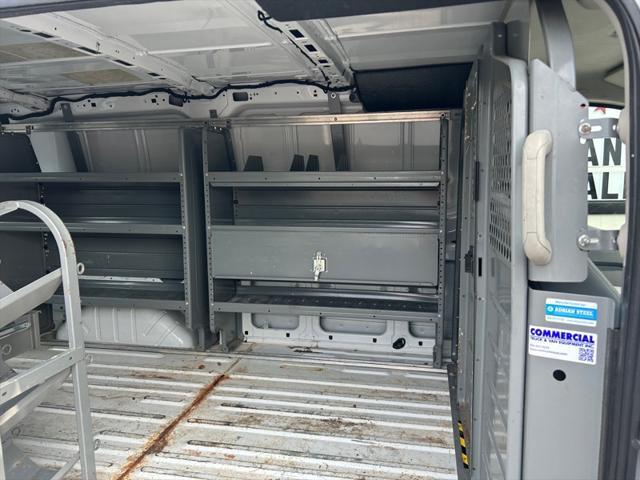Photo of 2016 Oxford White Ford Transit-250