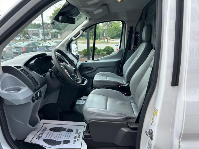 Photo of 2016 Oxford White Ford Transit-250