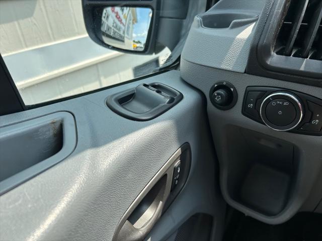 Photo of 2016 Oxford White Ford Transit-250