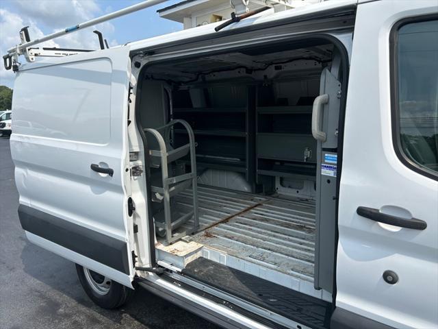 Photo of 2016 Oxford White Ford Transit-250