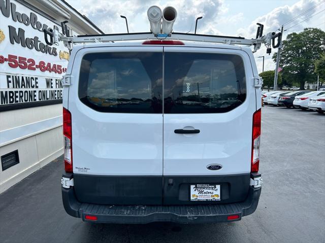 Photo of 2016 Oxford White Ford Transit-250