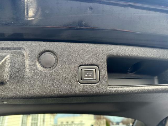 Photo of 2021 Mosaic Black Metallic Chevrolet Equinox