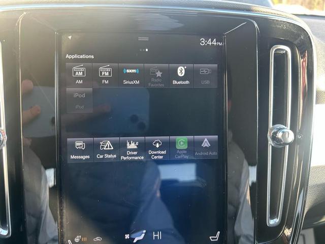 Photo of 2020 Ice White Volvo XC40
