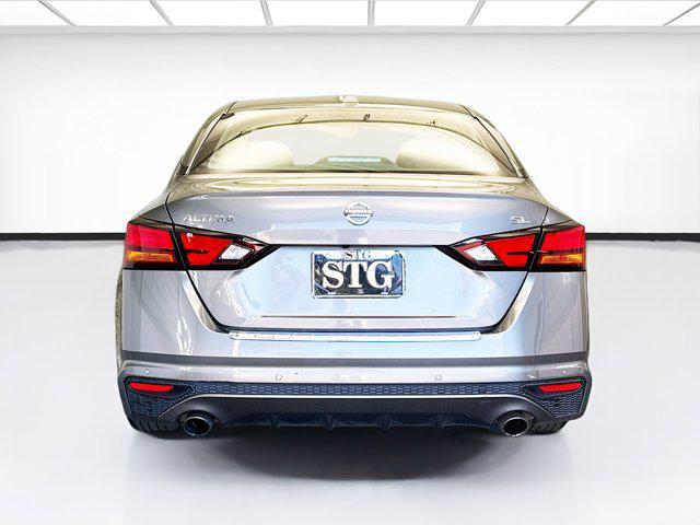 Photo of 2021 Gun Metallic Nissan Altima