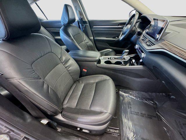 Photo of 2021 Gun Metallic Nissan Altima