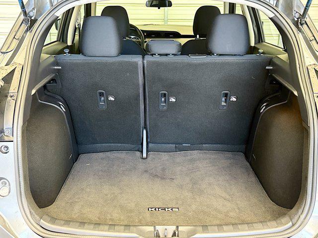 Photo of 2023 Gun Metallic Nissan Kicks