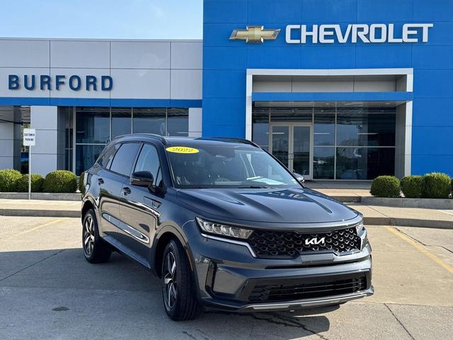 Photo of 2022 Gravity Grey Kia Sorento