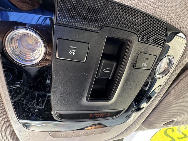 Photo of 2022 Gravity Grey Kia Sorento