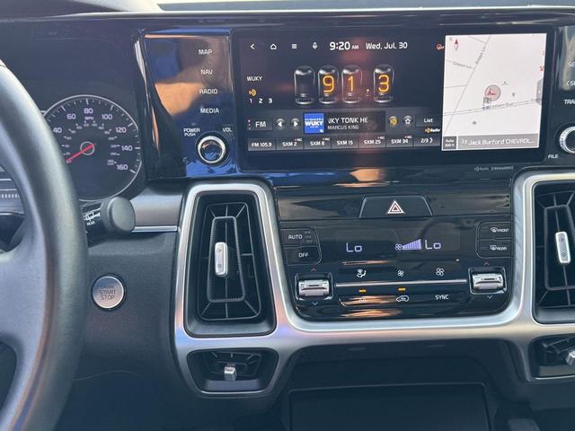 Photo of 2022 Gravity Grey Kia Sorento
