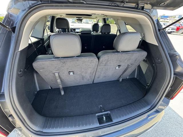 Photo of 2022 Gravity Grey Kia Sorento