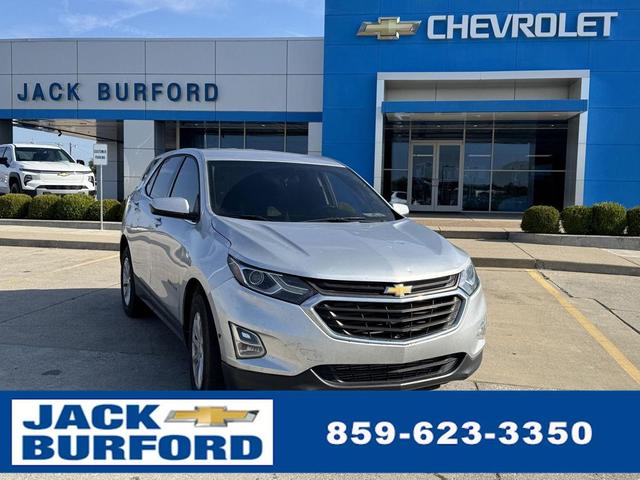 Photo of 2018 Silver Ice Metallic Chevrolet Equinox