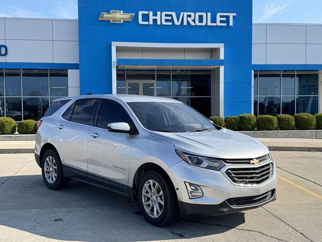 Photo of 2018 Silver Ice Metallic Chevrolet Equinox