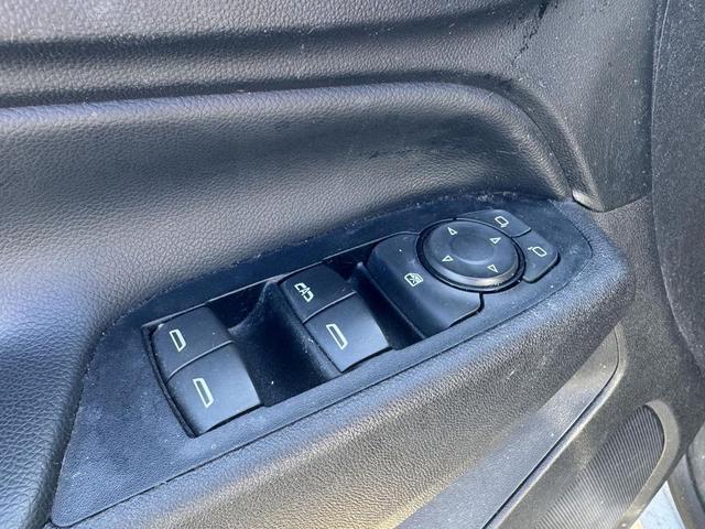 Photo of 2018 Silver Ice Metallic Chevrolet Equinox