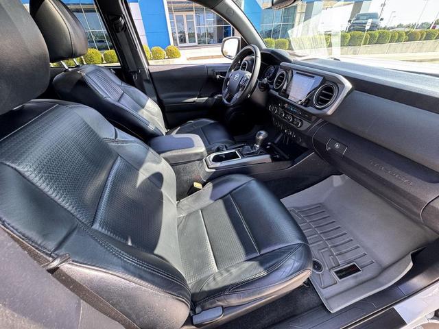 Photo of 2019 Super White Toyota Tacoma