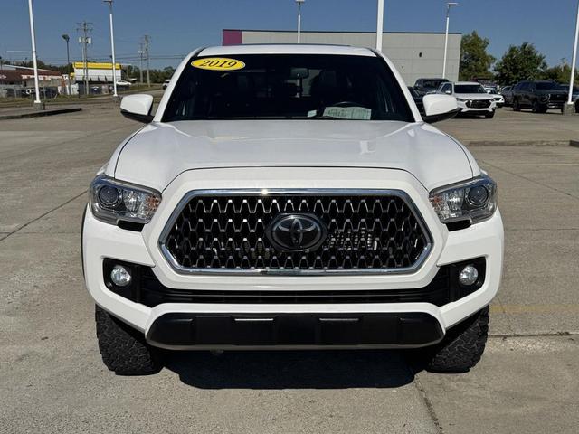 Photo of 2019 Super White Toyota Tacoma