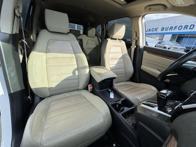 Photo of 2019 Platinum White Pearl Honda CR-V