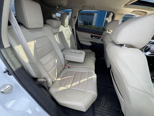 Photo of 2019 Platinum White Pearl Honda CR-V