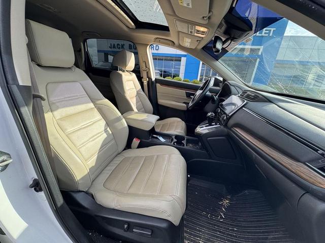 Photo of 2019 Platinum White Pearl Honda CR-V