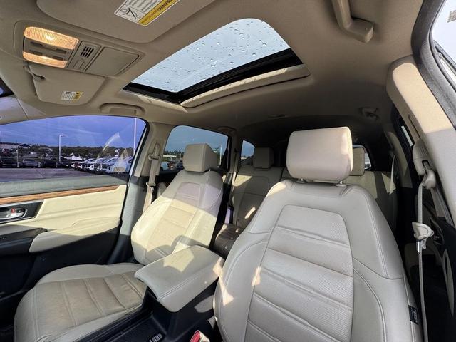 Photo of 2019 Platinum White Pearl Honda CR-V