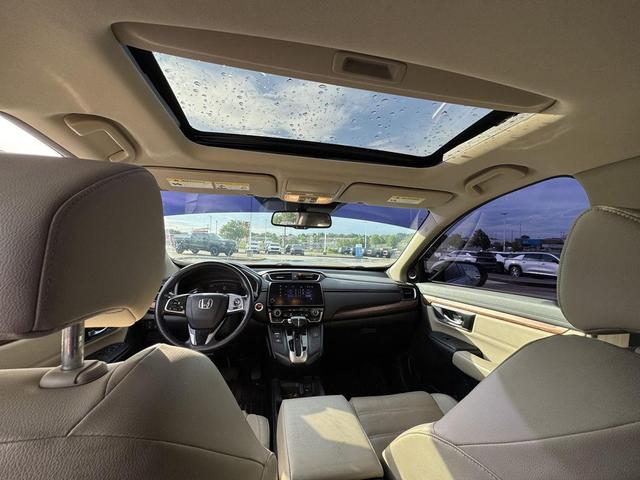 Photo of 2019 Platinum White Pearl Honda CR-V