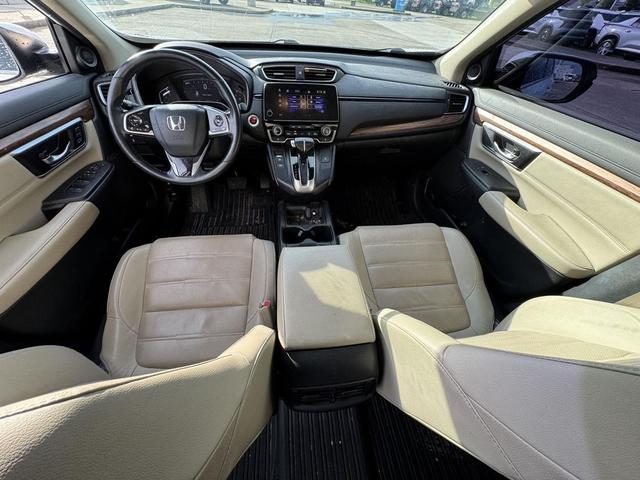 Photo of 2019 Platinum White Pearl Honda CR-V