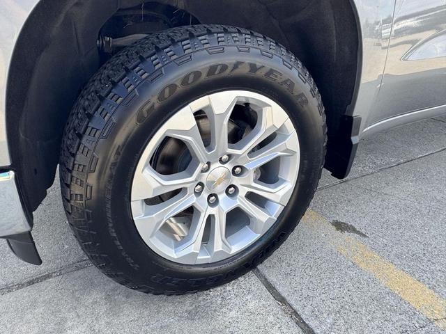 Photo of 2023 Sterling Gray Metallic Chevrolet Silverado 1500