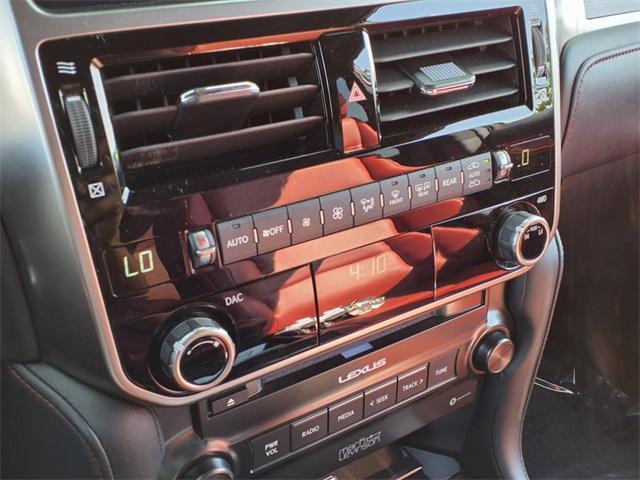 Photo of 2022 Gray Lexus GX 460