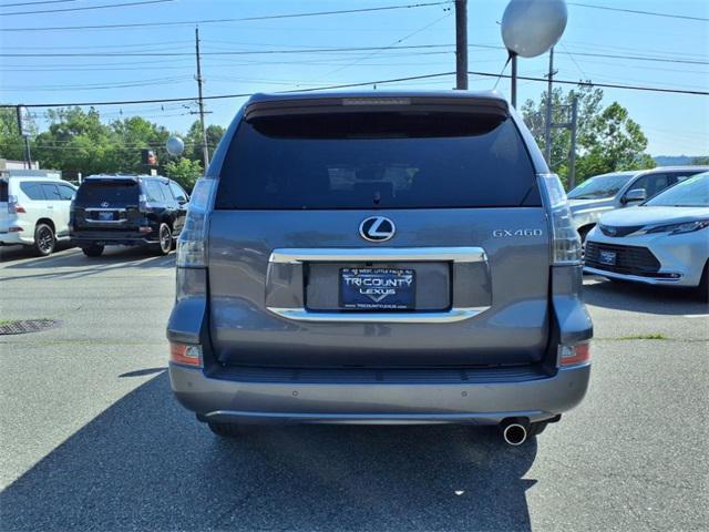 Photo of 2022 Gray Lexus GX 460