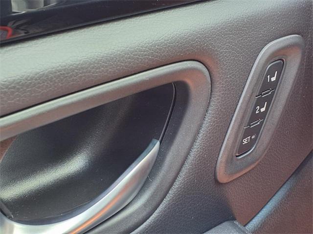 Photo of 2025 White Honda Pilot