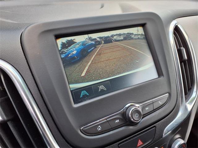 Photo of 2018 Silver Ice Metallic Chevrolet Equinox