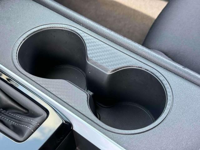 Photo of 2022 Super Black Nissan Altima