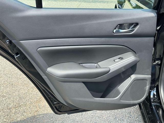 Photo of 2022 Super Black Nissan Altima