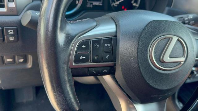 Photo of 2022 Starfire Pearl Lexus GX 460