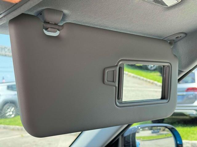 Photo of 2023 Surf Blue w/Black Roof Kia Soul