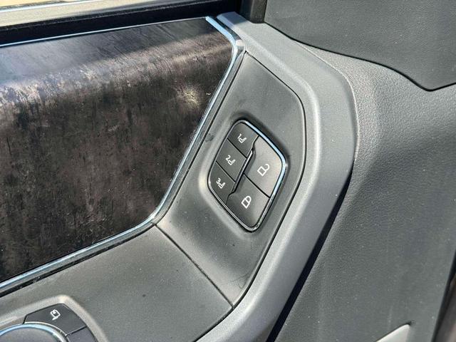 Photo of 2023 Agate Black Metallic Ford F-150