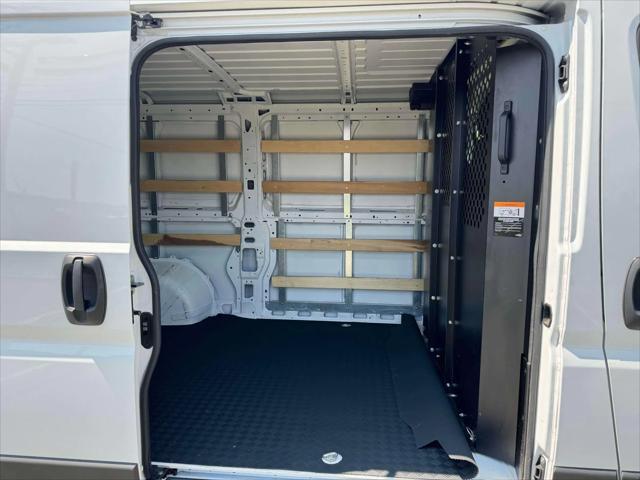 Photo of 2023 Bright White Clearcoat RAM ProMaster 2500
