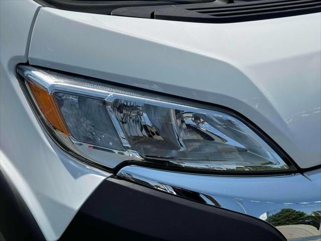 Photo of 2023 Bright White Clearcoat RAM ProMaster 2500