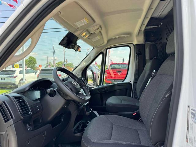 Photo of 2023 Bright White Clearcoat RAM ProMaster 2500