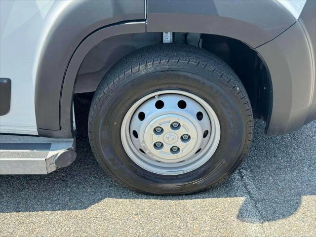 Photo of 2023 Bright White Clearcoat RAM ProMaster 2500