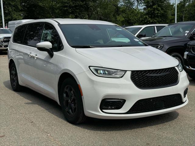 2023 Chrysler Pacifica Hybrid