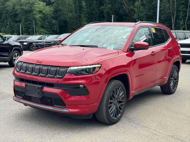 Photo of 2022 Redline Pearlcoat Jeep Compass