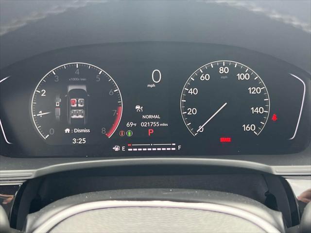 Photo of 2022 Platinum White Pearl Honda Civic