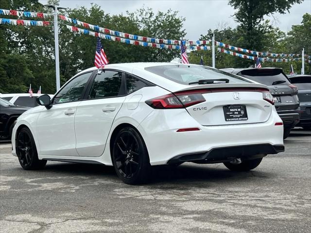 Photo of 2022 Platinum White Pearl Honda Civic