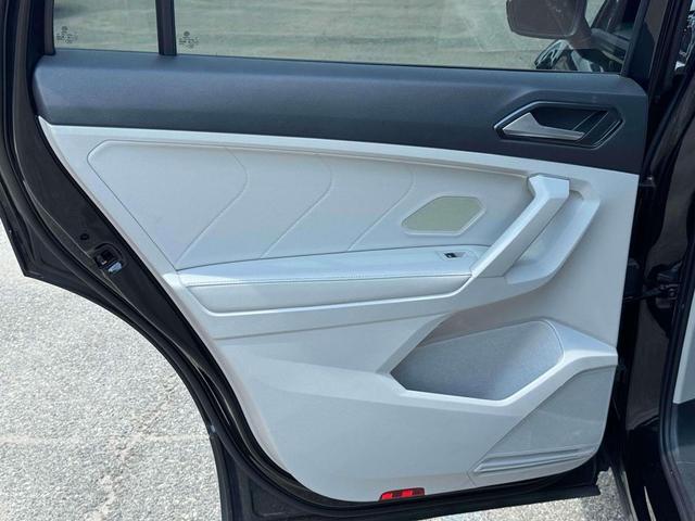 Photo of 2022 Deep Black Pearl Volkswagen Tiguan