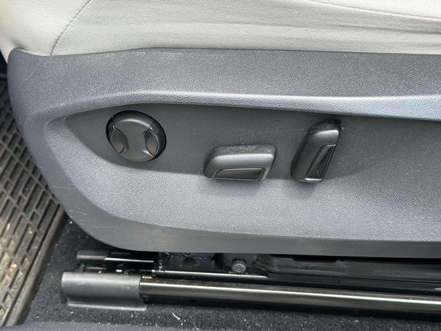 Photo of 2022 Deep Black Pearl Volkswagen Tiguan