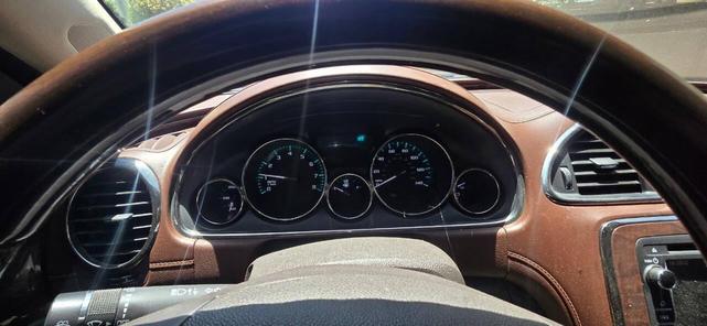 Photo of 2014 Champagne Silver Metallic Buick Enclave
