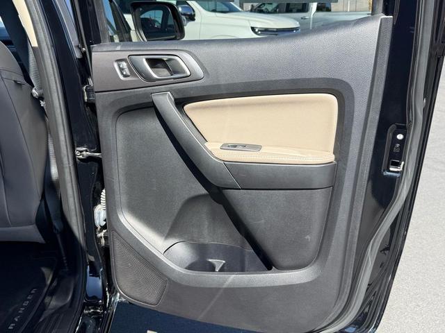 Photo of 2019 Shadow Black Ford Ranger